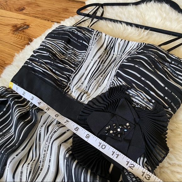 Max and Cleo Patterned Strapless Chiffon Dress Flower Detail Monochrome - Picture 5 of 10